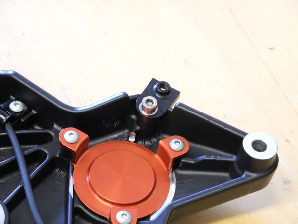 DÄS-​Halter-Kit mit Bremsflüssigkeitsbehälter für Fußbremse GRISO